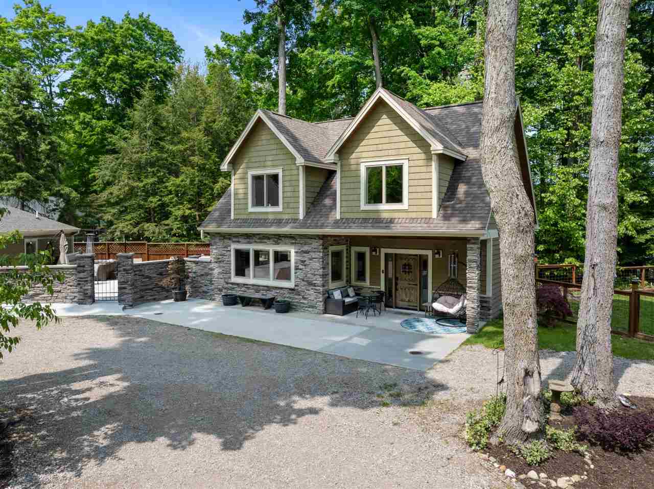 Alden, Michigan 49612, United States, 4 Bedrooms Bedrooms, ,3 BathroomsBathrooms,Residential,Active,145972