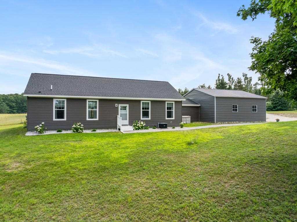 Boyne Falls, Michigan 49713, United States, 3 Bedrooms Bedrooms, ,2 BathroomsBathrooms,Residential,Active,178661