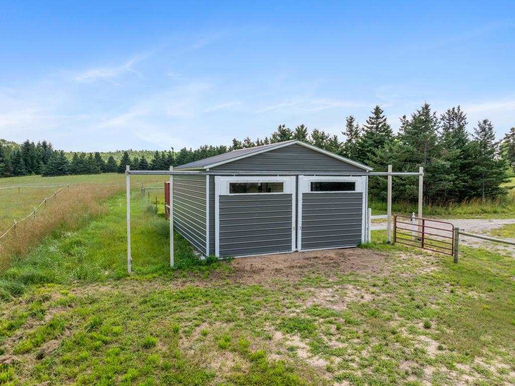 Boyne Falls, Michigan 49713, United States, 3 Bedrooms Bedrooms, ,2 BathroomsBathrooms,Residential,Active,178661