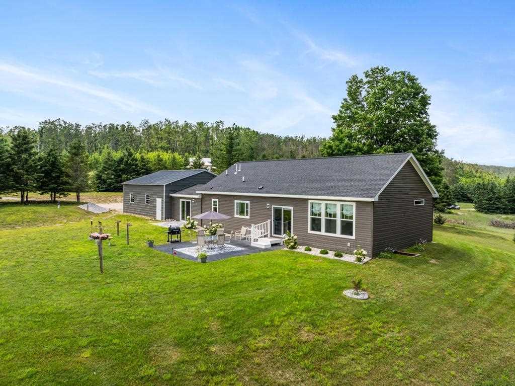 Boyne Falls, Michigan 49713, United States, 3 Bedrooms Bedrooms, ,2 BathroomsBathrooms,Residential,Active,178661