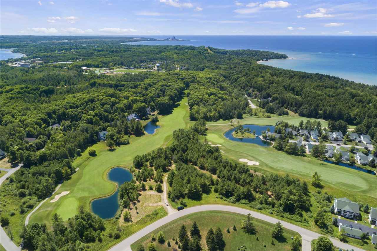 Charlevoix, Michigan 49720, United States, 3 Bedrooms Bedrooms, ,2 BathroomsBathrooms,Residential,Active,57344