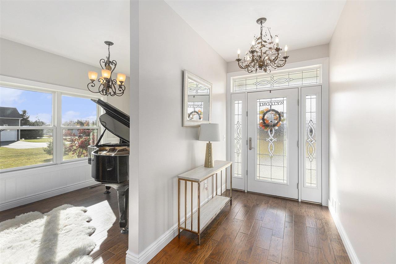 Harbor Springs, Michigan 49740, United States, 4 Bedrooms Bedrooms, ,3 BathroomsBathrooms,Residential,Active,240354