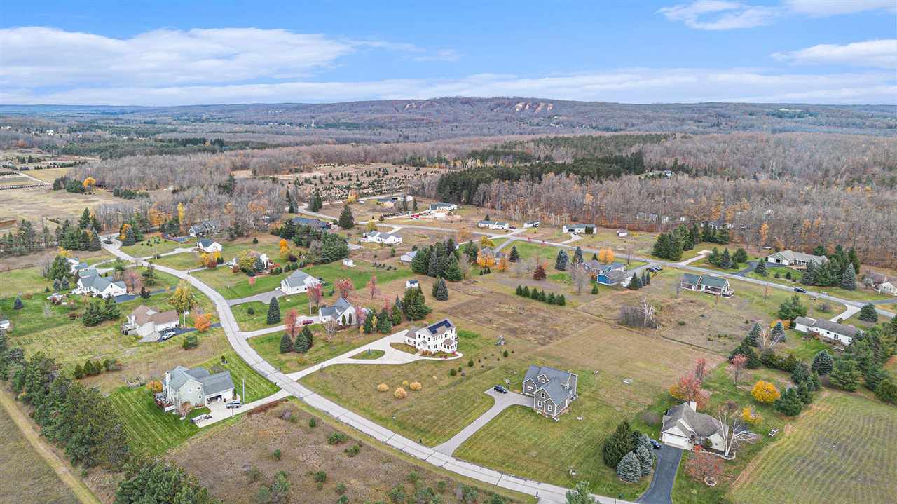 Harbor Springs, Michigan 49740, United States, 4 Bedrooms Bedrooms, ,3 BathroomsBathrooms,Residential,Active,240354