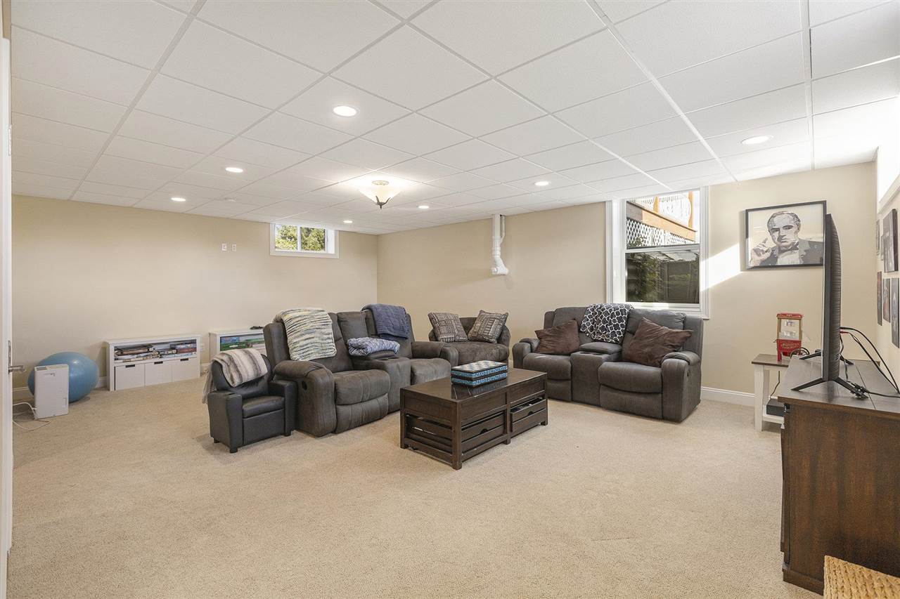 Harbor Springs, Michigan 49740, United States, 4 Bedrooms Bedrooms, ,3 BathroomsBathrooms,Residential,Active,240354