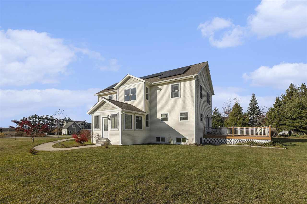 Harbor Springs, Michigan 49740, United States, 4 Bedrooms Bedrooms, ,3 BathroomsBathrooms,Residential,Active,240354