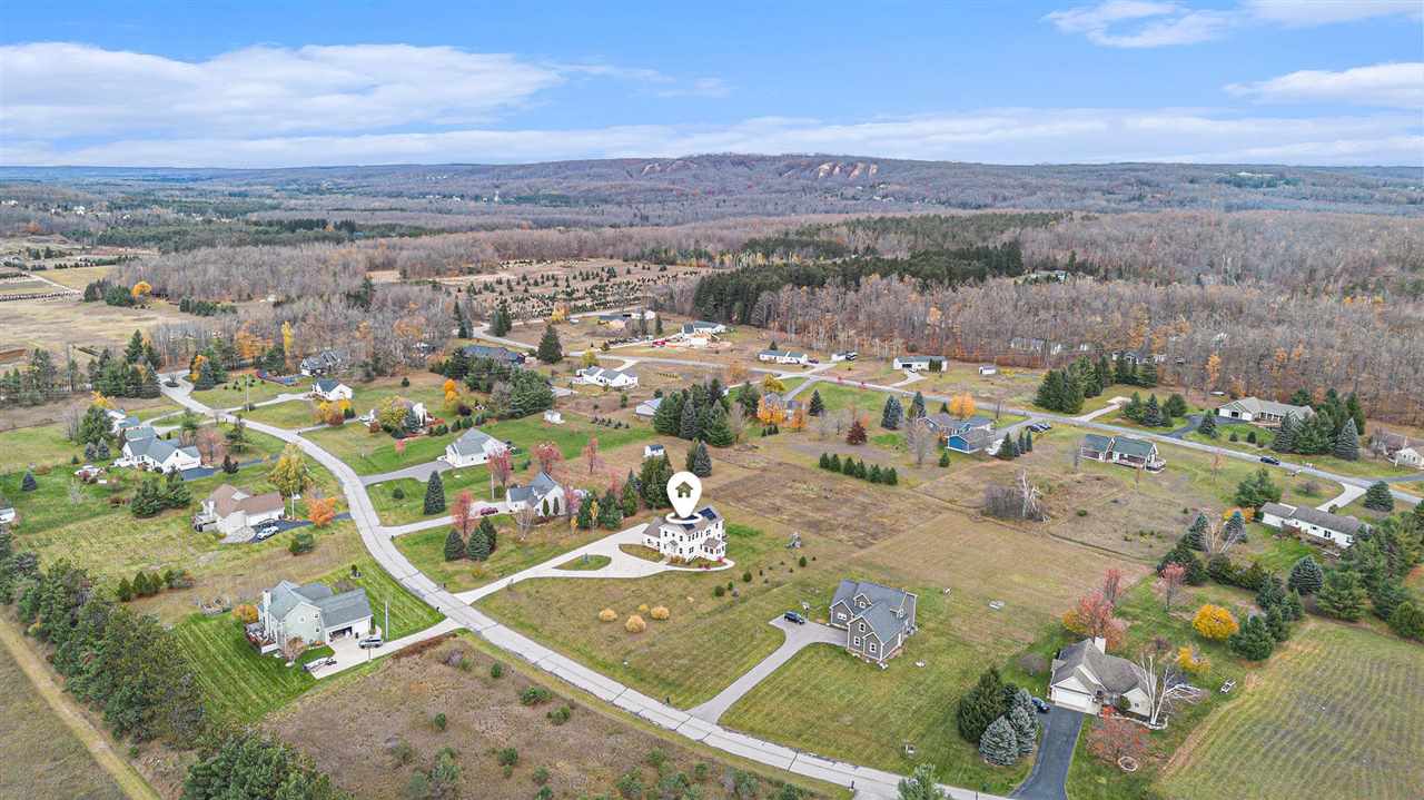 Harbor Springs, Michigan 49740, United States, 4 Bedrooms Bedrooms, ,3 BathroomsBathrooms,Residential,Active,240354