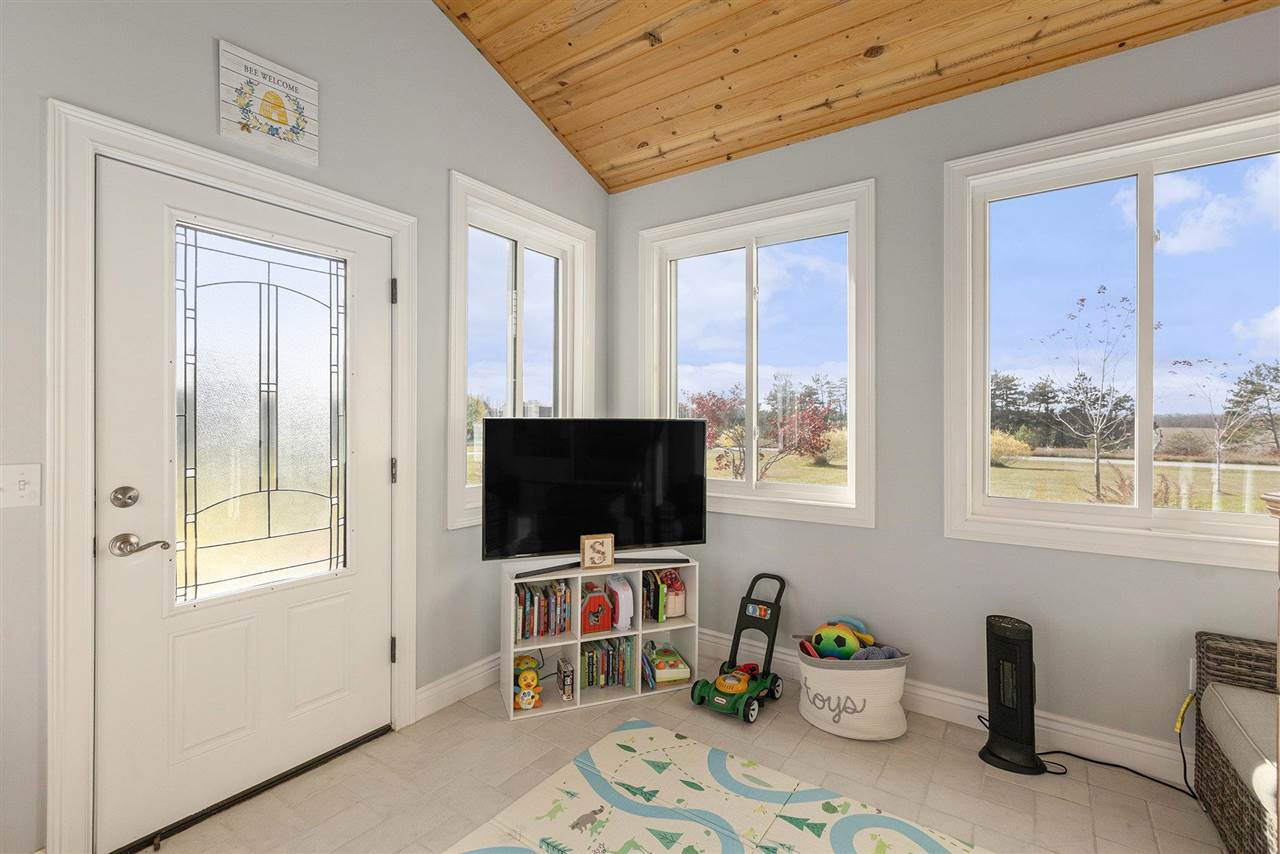 Harbor Springs, Michigan 49740, United States, 4 Bedrooms Bedrooms, ,3 BathroomsBathrooms,Residential,Active,240354