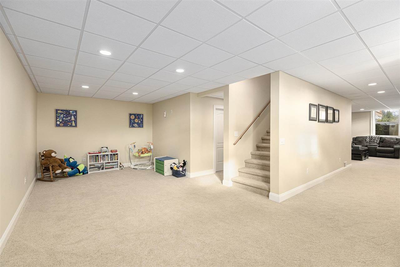 Harbor Springs, Michigan 49740, United States, 4 Bedrooms Bedrooms, ,3 BathroomsBathrooms,Residential,Active,240354