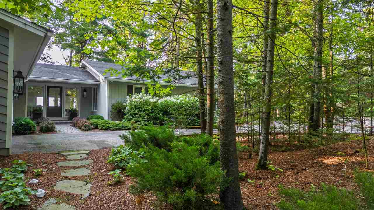 Charlevoix, Michigan 49720, United States, 4 Bedrooms Bedrooms, ,3 BathroomsBathrooms,Residential,Active,181520