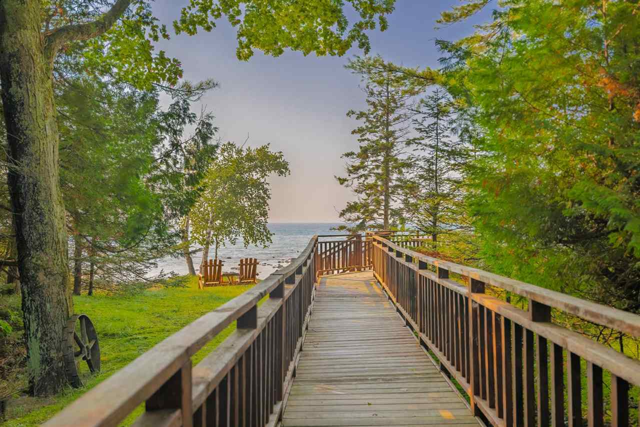 Charlevoix, Michigan 49720, United States, 4 Bedrooms Bedrooms, ,3 BathroomsBathrooms,Residential,Active,181520