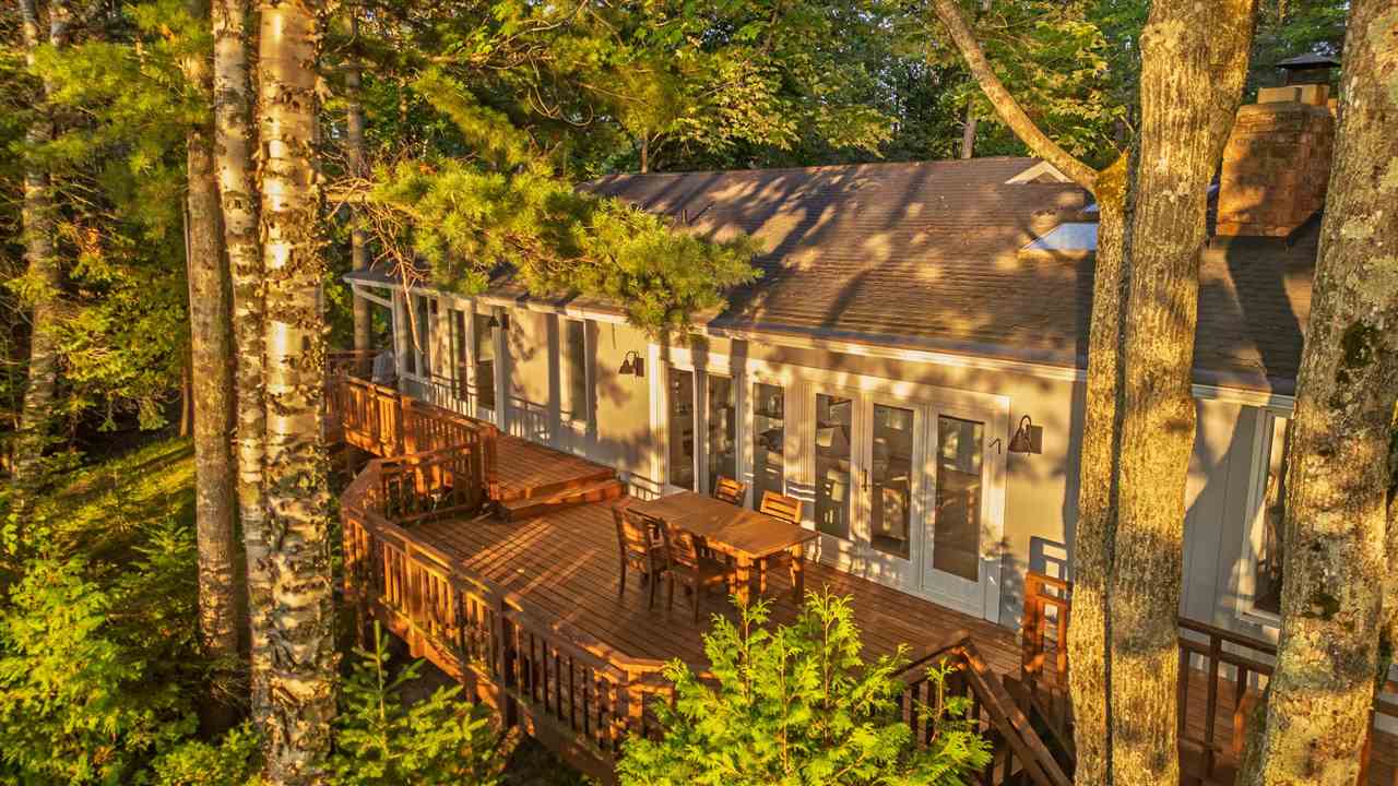 Charlevoix, Michigan 49720, United States, 4 Bedrooms Bedrooms, ,3 BathroomsBathrooms,Residential,Active,181520