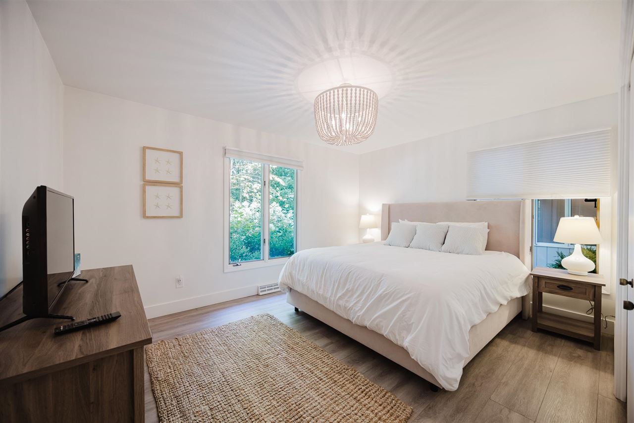 Charlevoix, Michigan 49720, United States, 4 Bedrooms Bedrooms, ,3 BathroomsBathrooms,Residential,Active,181520