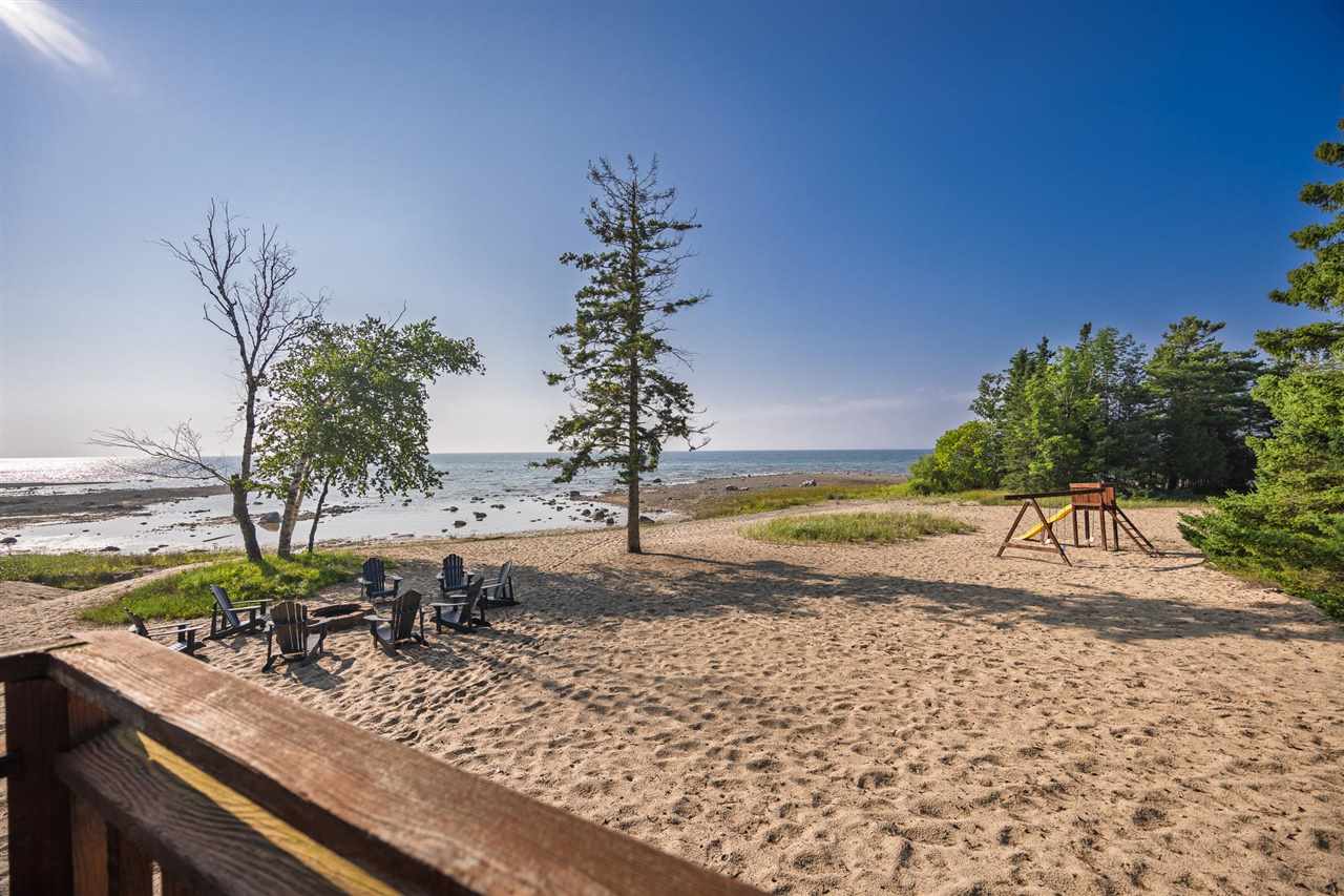 Charlevoix, Michigan 49720, United States, 4 Bedrooms Bedrooms, ,3 BathroomsBathrooms,Residential,Active,181520