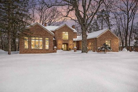 N3870 N Grand Oak Drive Iron Mountain MI 49801