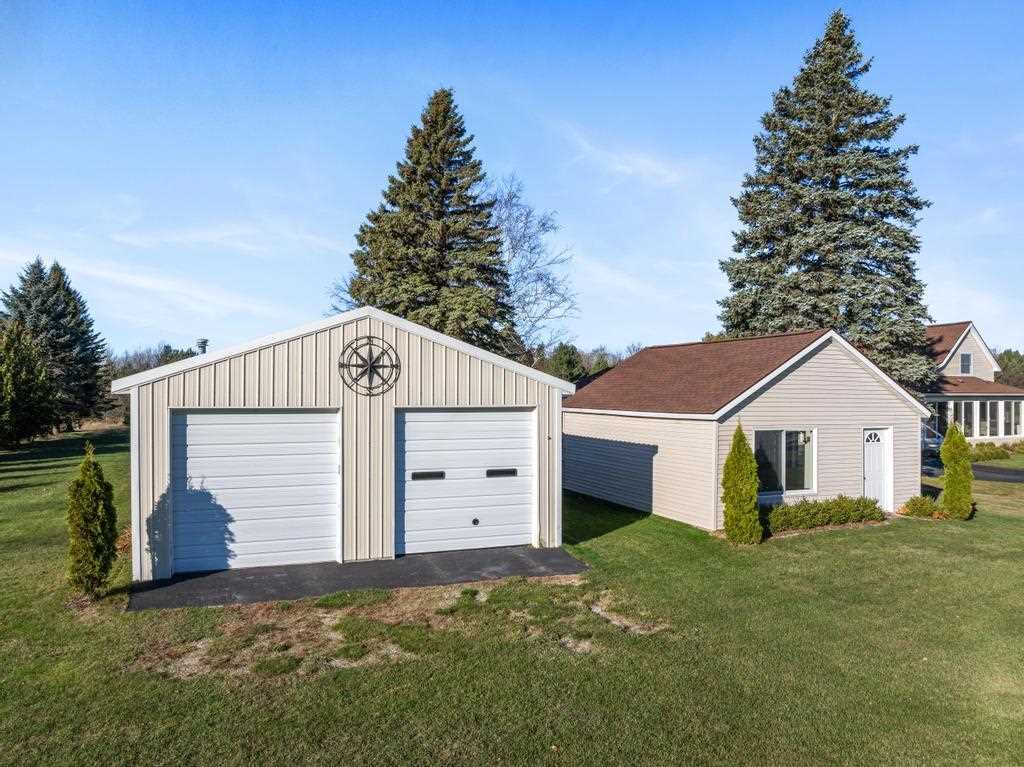 Petoskey, Michigan 49770, United States, 4 Bedrooms Bedrooms, ,2 BathroomsBathrooms,Residential,Active,31871