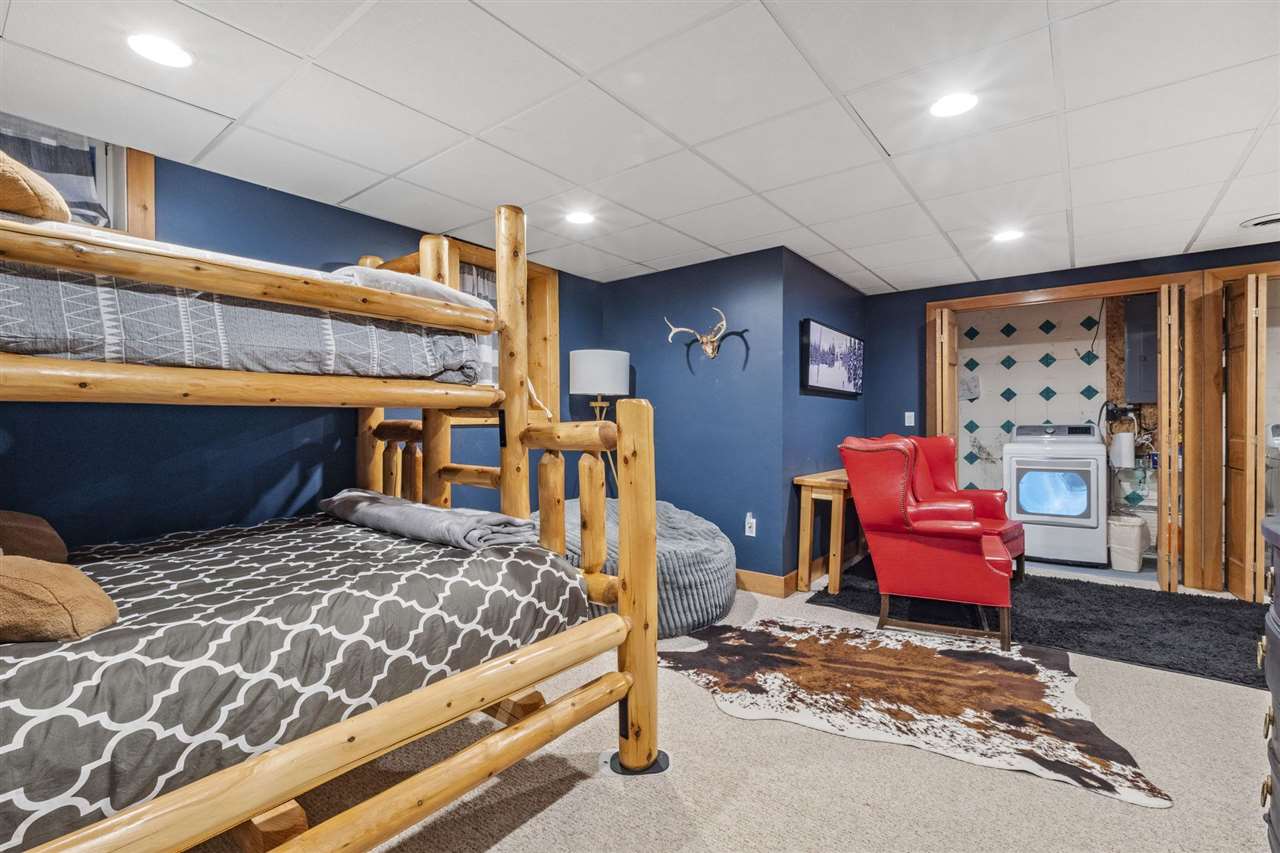 Boyne Falls, Michigan 49713, United States, 3 Bedrooms Bedrooms, ,3 BathroomsBathrooms,Residential,Active,5958