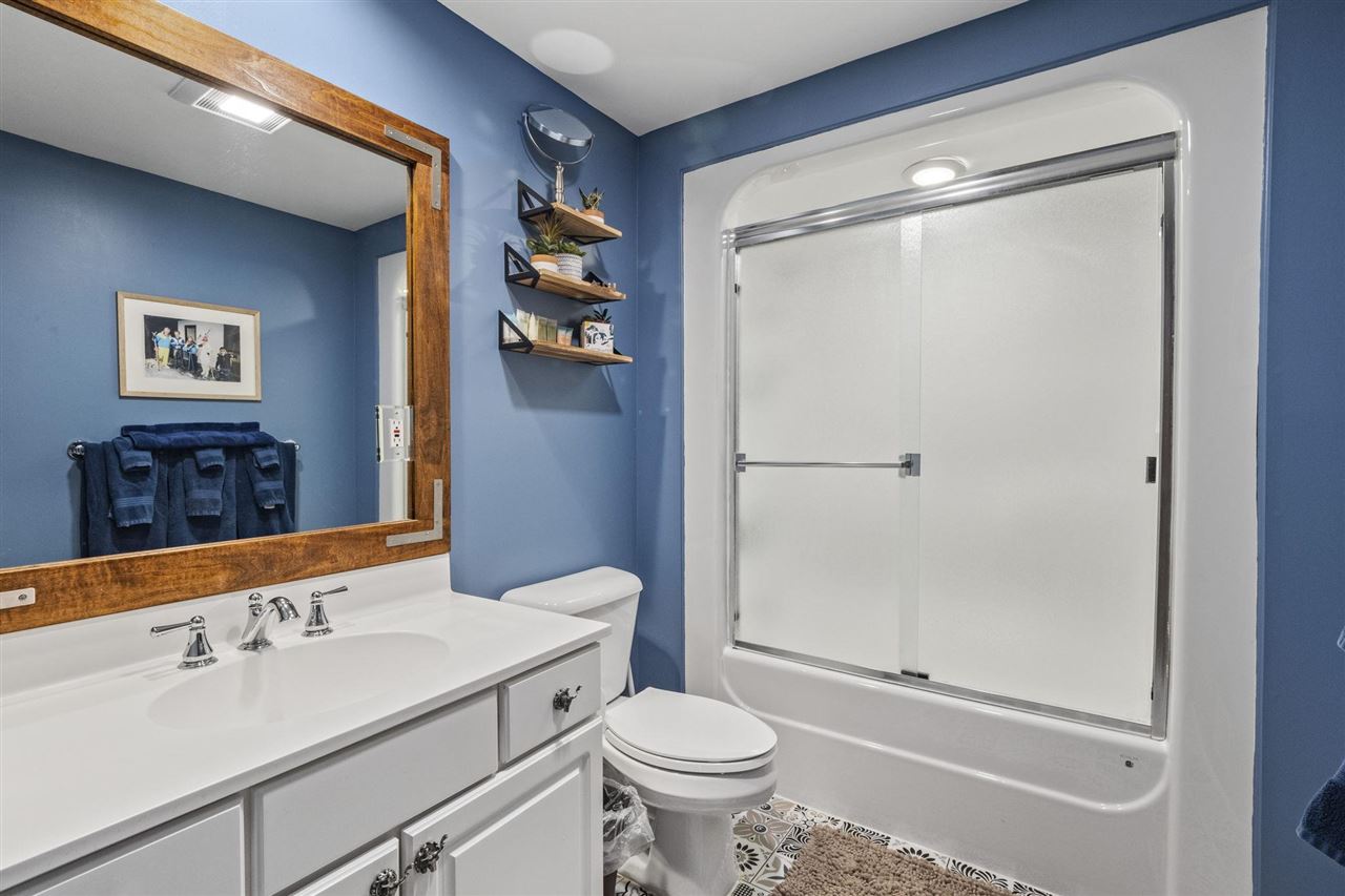 Boyne Falls, Michigan 49713, United States, 3 Bedrooms Bedrooms, ,3 BathroomsBathrooms,Residential,Active,5958