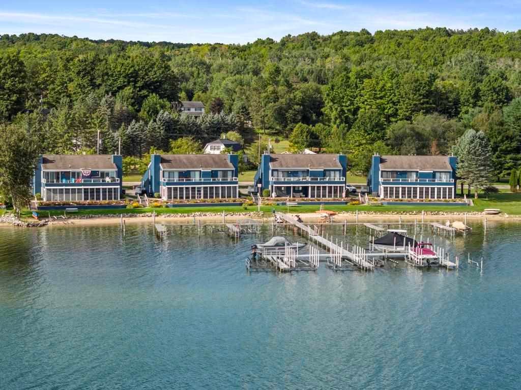 504 N Lake Street Unit: 9