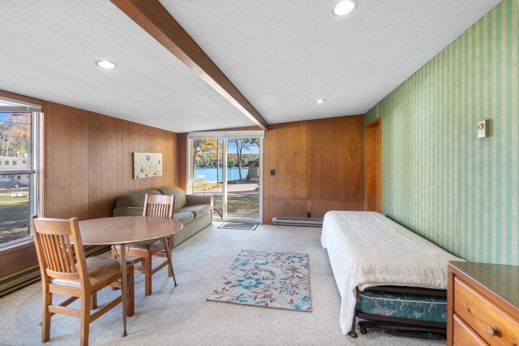 Charlevoix, Michigan 49720, United States, 4 Bedrooms Bedrooms, ,4 BathroomsBathrooms,Residential,Active,231634