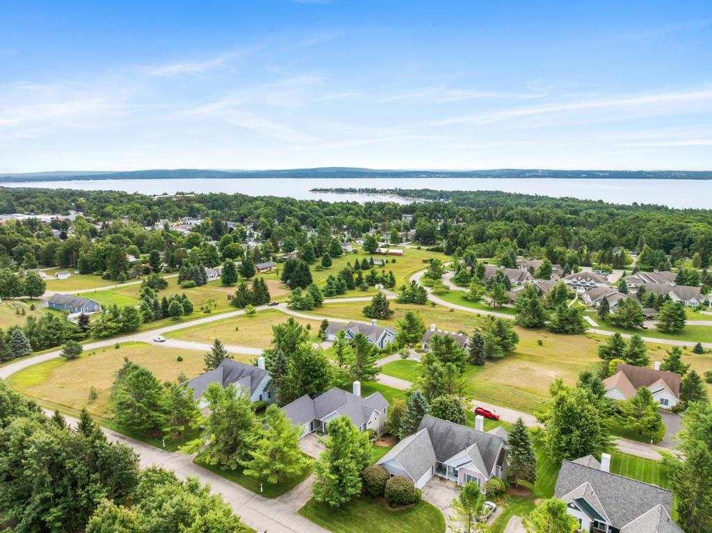 4171 Lakeview