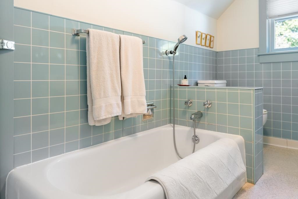 Harbor Springs, Michigan 49740, United States, 3 Bedrooms Bedrooms, ,3 BathroomsBathrooms,Residential,Active,229448