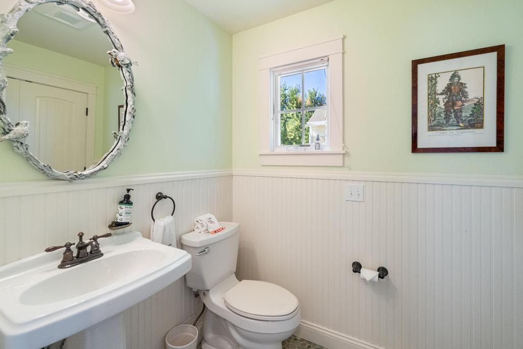 Harbor Springs, Michigan 49740, United States, 3 Bedrooms Bedrooms, ,3 BathroomsBathrooms,Residential,Active,229448