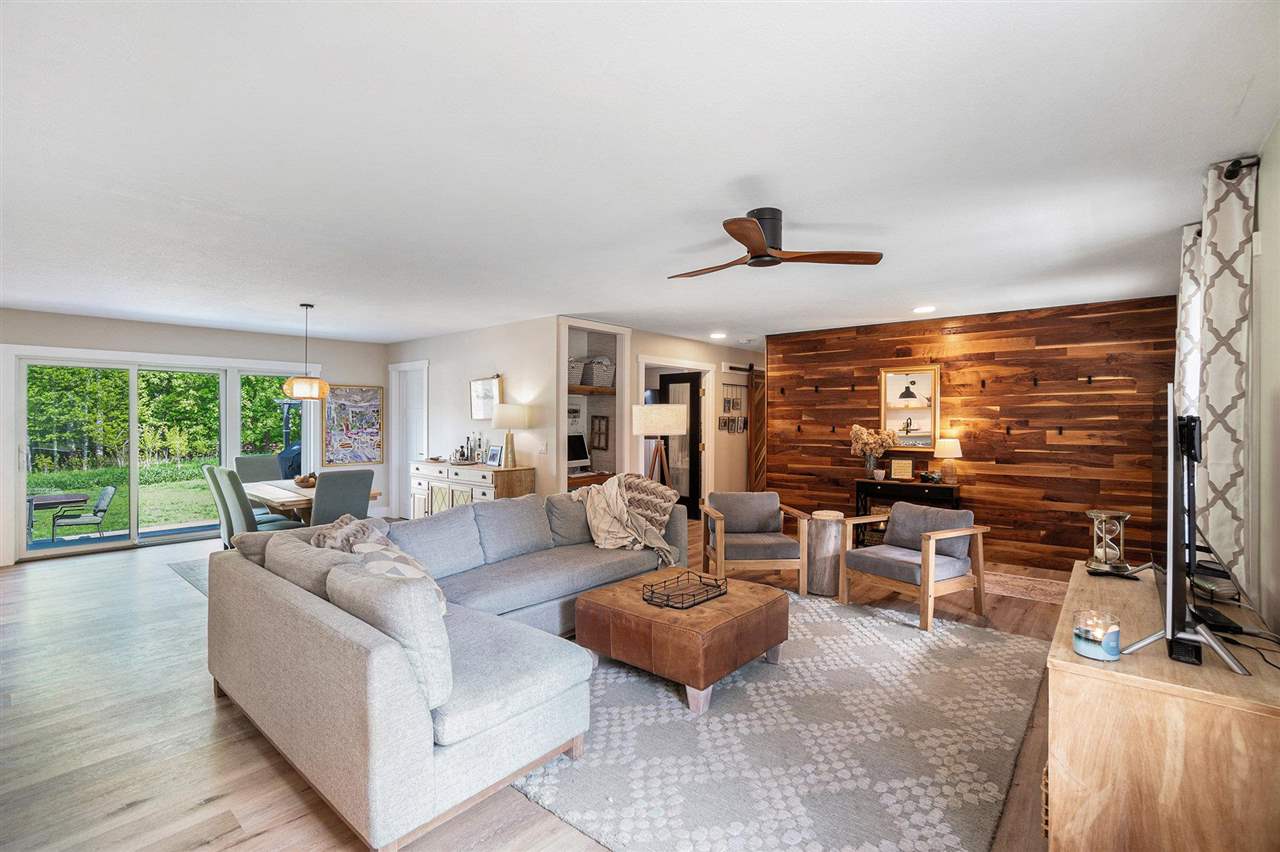 Boyne City, Michigan 49712, United States, 4 Bedrooms Bedrooms, ,2 BathroomsBathrooms,Residential,Active,140763