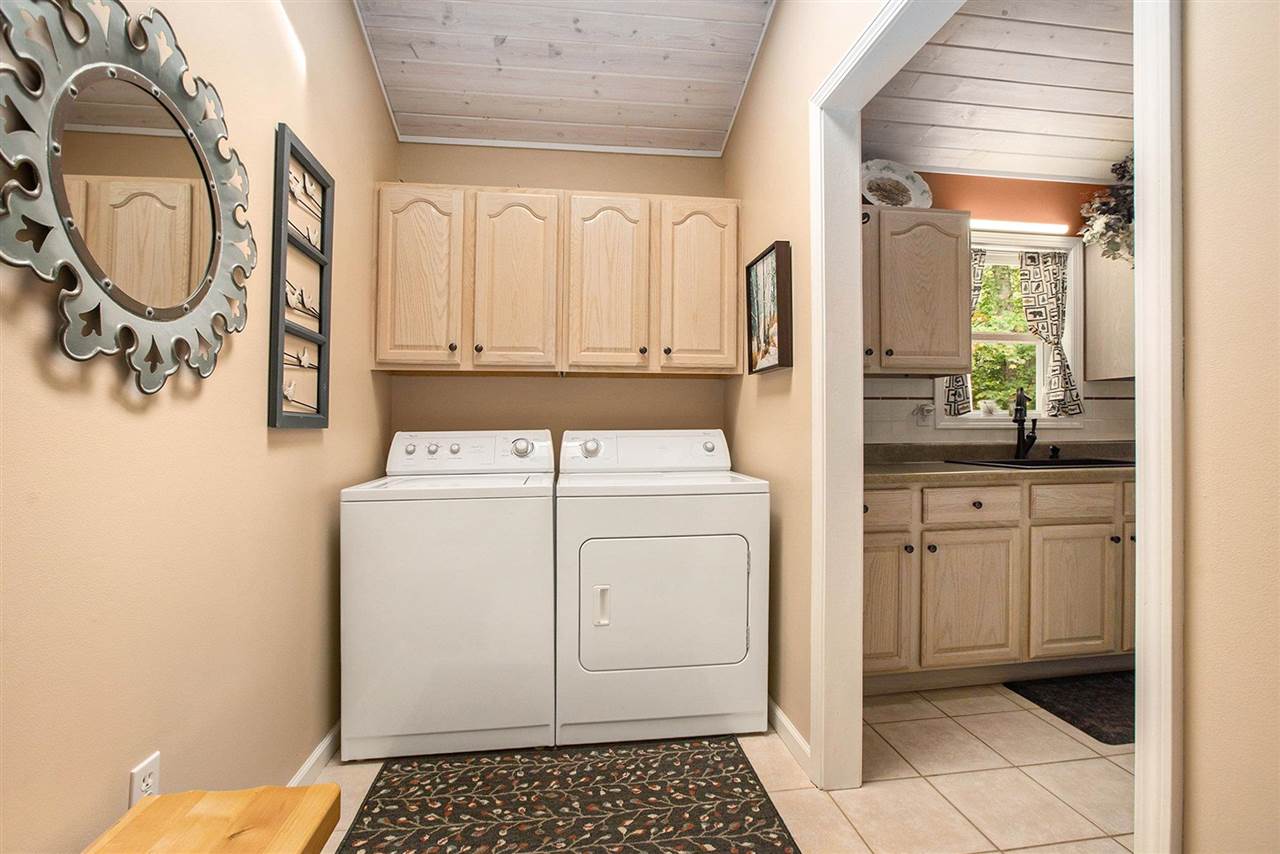 Gaylord, Michigan 49735, United States, 3 Bedrooms Bedrooms, ,2 BathroomsBathrooms,Residential,Active,207047