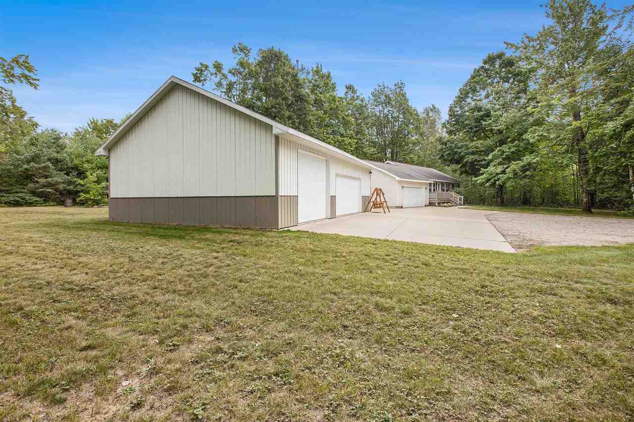 Gaylord, Michigan 49735, United States, 3 Bedrooms Bedrooms, ,2 BathroomsBathrooms,Residential,Active,207047