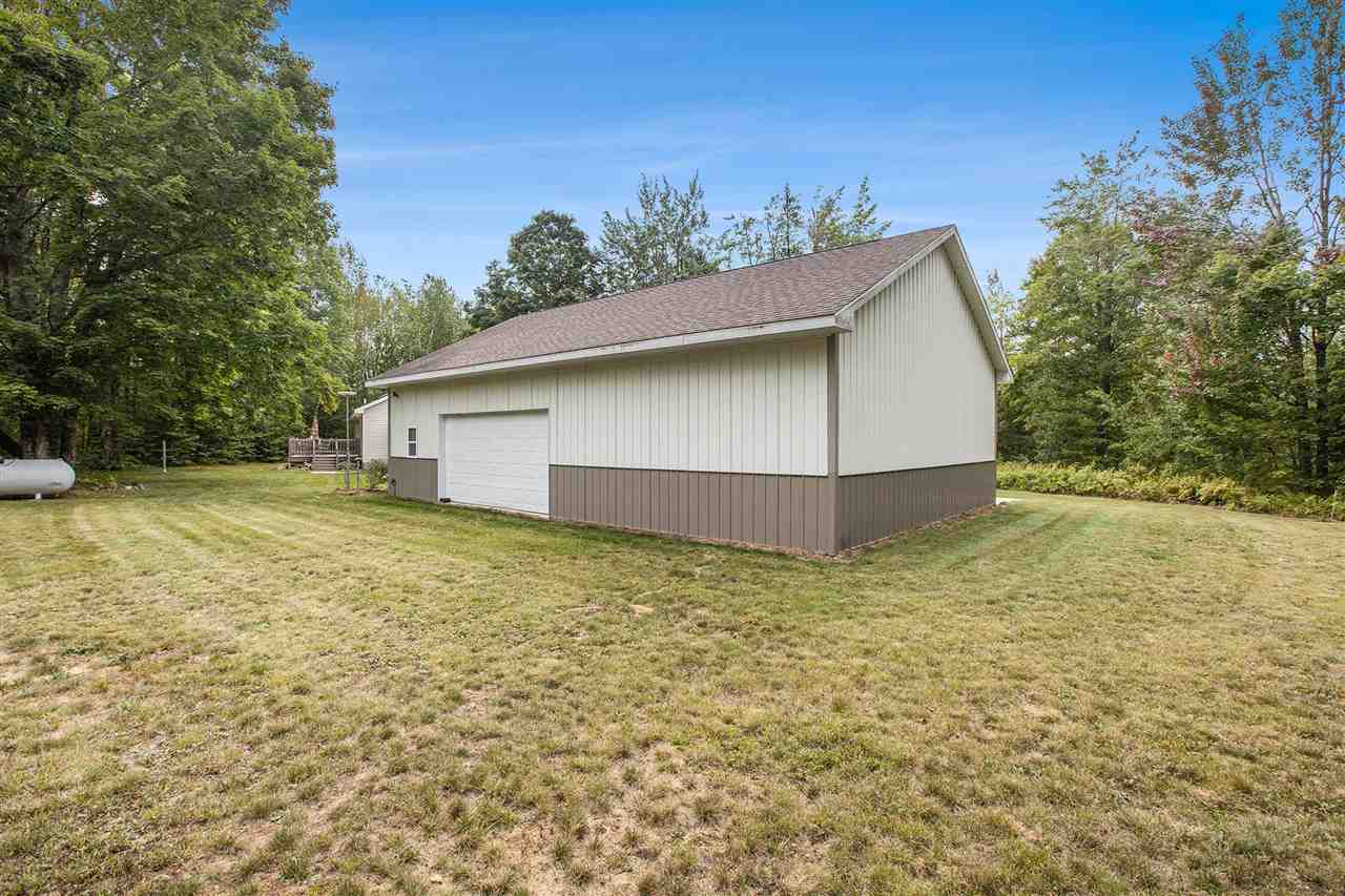 Gaylord, Michigan 49735, United States, 3 Bedrooms Bedrooms, ,2 BathroomsBathrooms,Residential,Active,207047