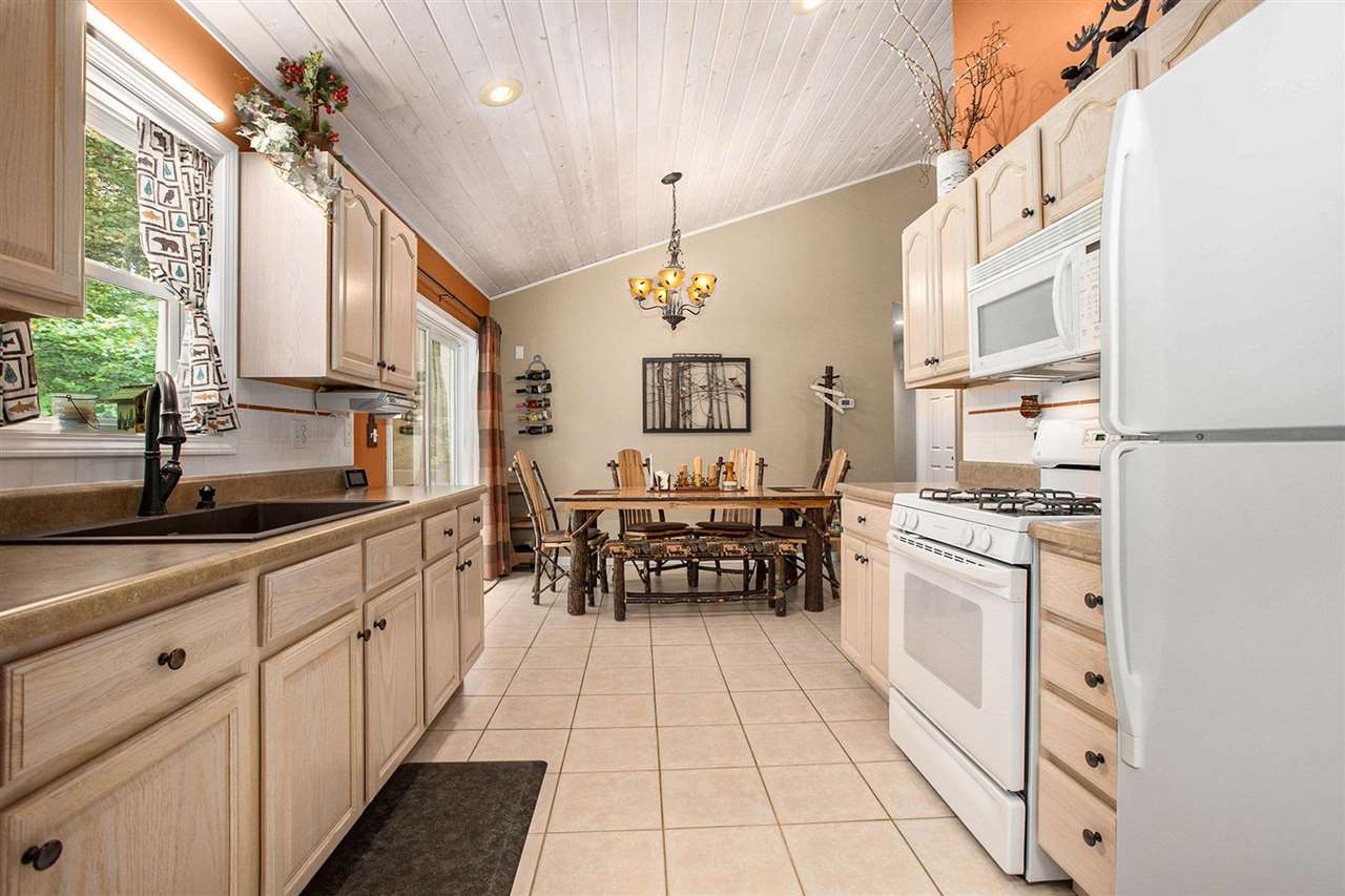 Gaylord, Michigan 49735, United States, 3 Bedrooms Bedrooms, ,2 BathroomsBathrooms,Residential,Active,207047