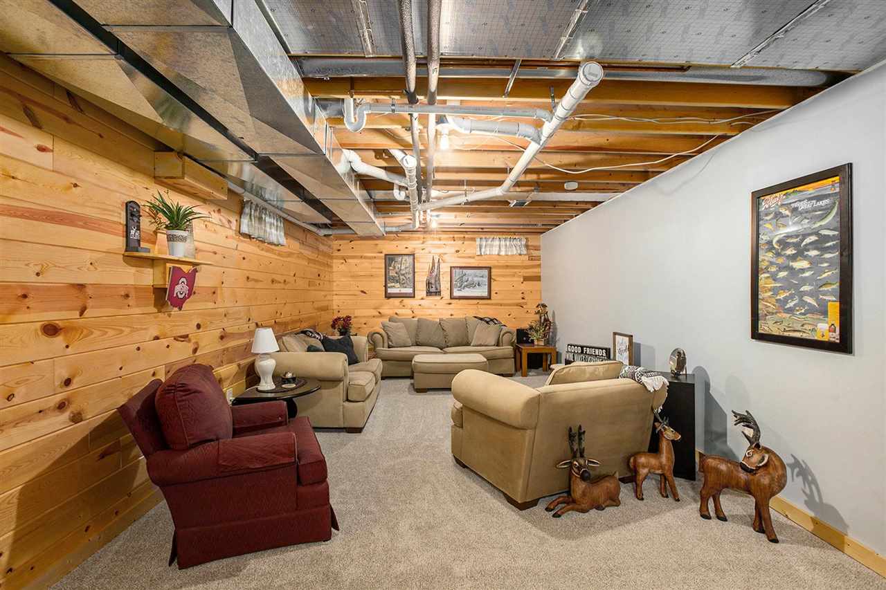 Gaylord, Michigan 49735, United States, 3 Bedrooms Bedrooms, ,2 BathroomsBathrooms,Residential,Active,207047