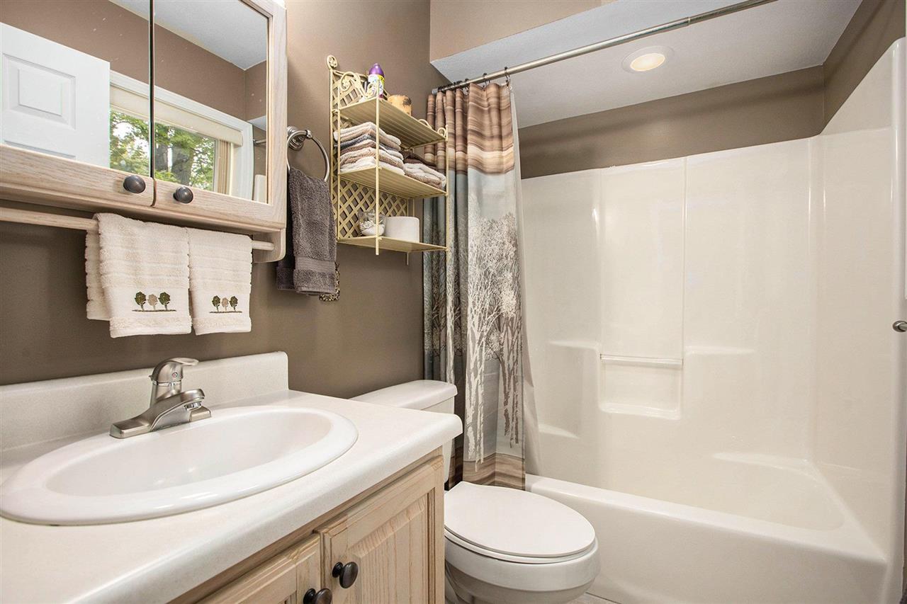 Gaylord, Michigan 49735, United States, 3 Bedrooms Bedrooms, ,2 BathroomsBathrooms,Residential,Active,207047