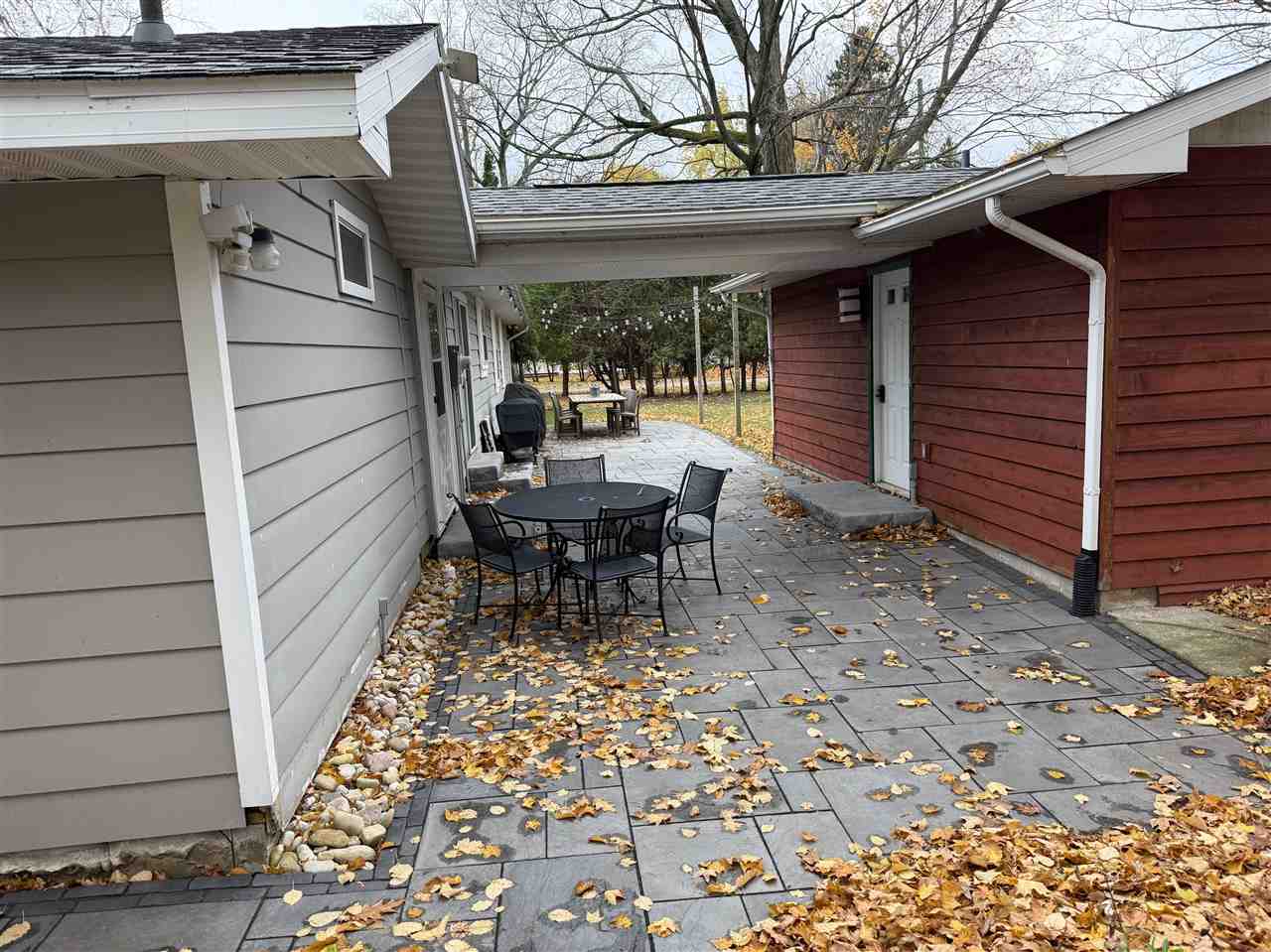 Charlevoix, Michigan 49720, United States, 4 Bedrooms Bedrooms, ,3 BathroomsBathrooms,Residential,Active,240813