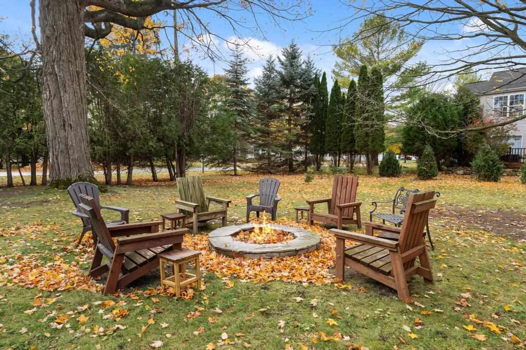 Charlevoix, Michigan 49720, United States, 4 Bedrooms Bedrooms, ,3 BathroomsBathrooms,Residential,Active,240813