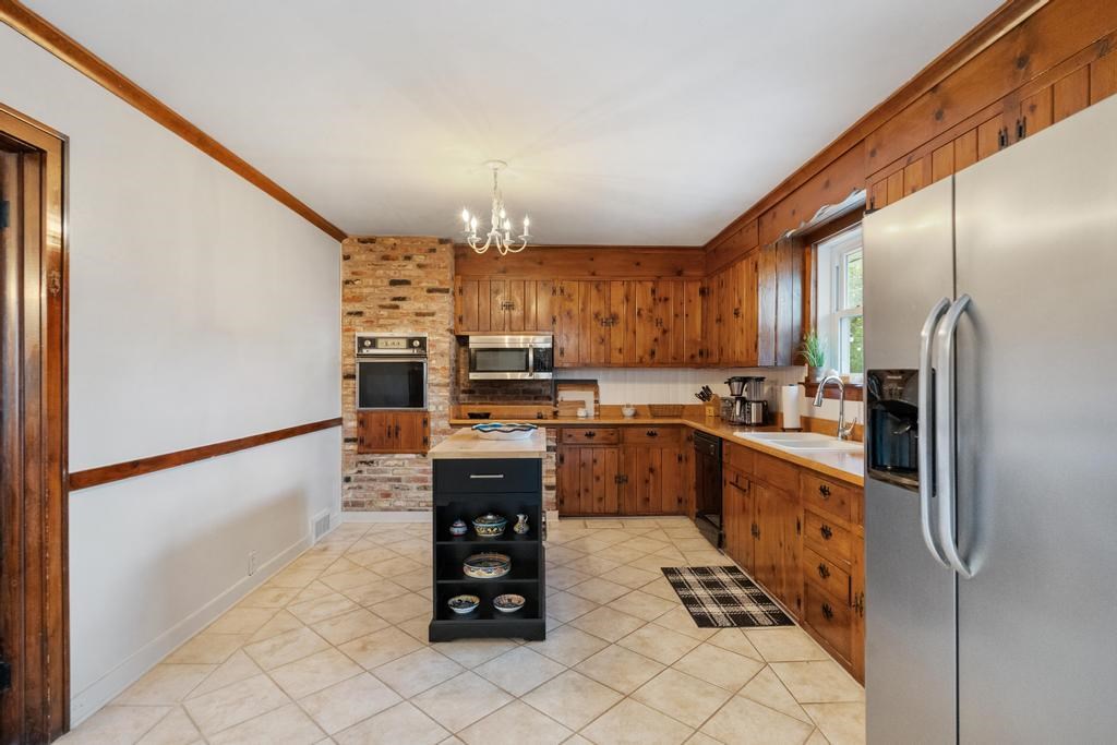 Charlevoix, Michigan 49720, United States, 4 Bedrooms Bedrooms, ,3 BathroomsBathrooms,Residential,Active,240813