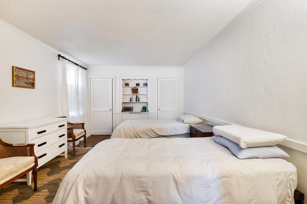 Charlevoix, Michigan 49720, United States, 4 Bedrooms Bedrooms, ,3 BathroomsBathrooms,Residential,Active,240813