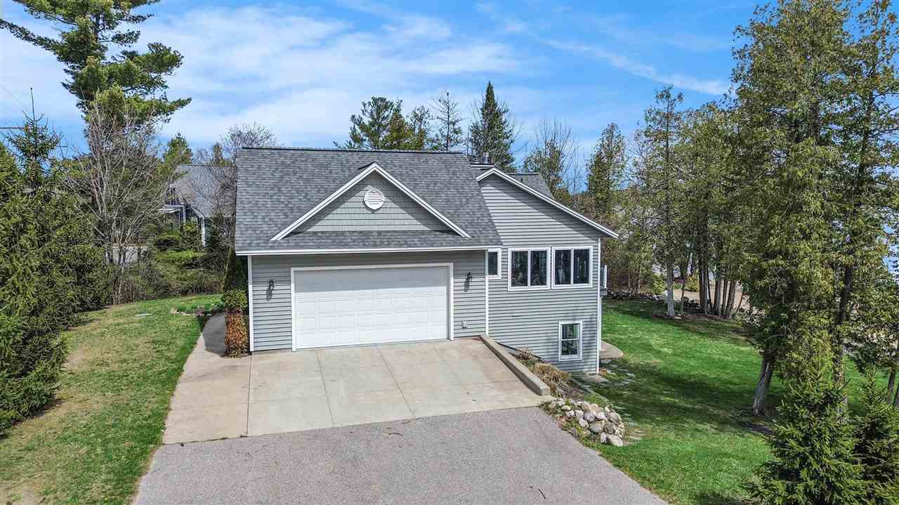 East Jordan, Michigan 49727, United States, 3 Bedrooms Bedrooms, ,3 BathroomsBathrooms,Residential,Active,120438