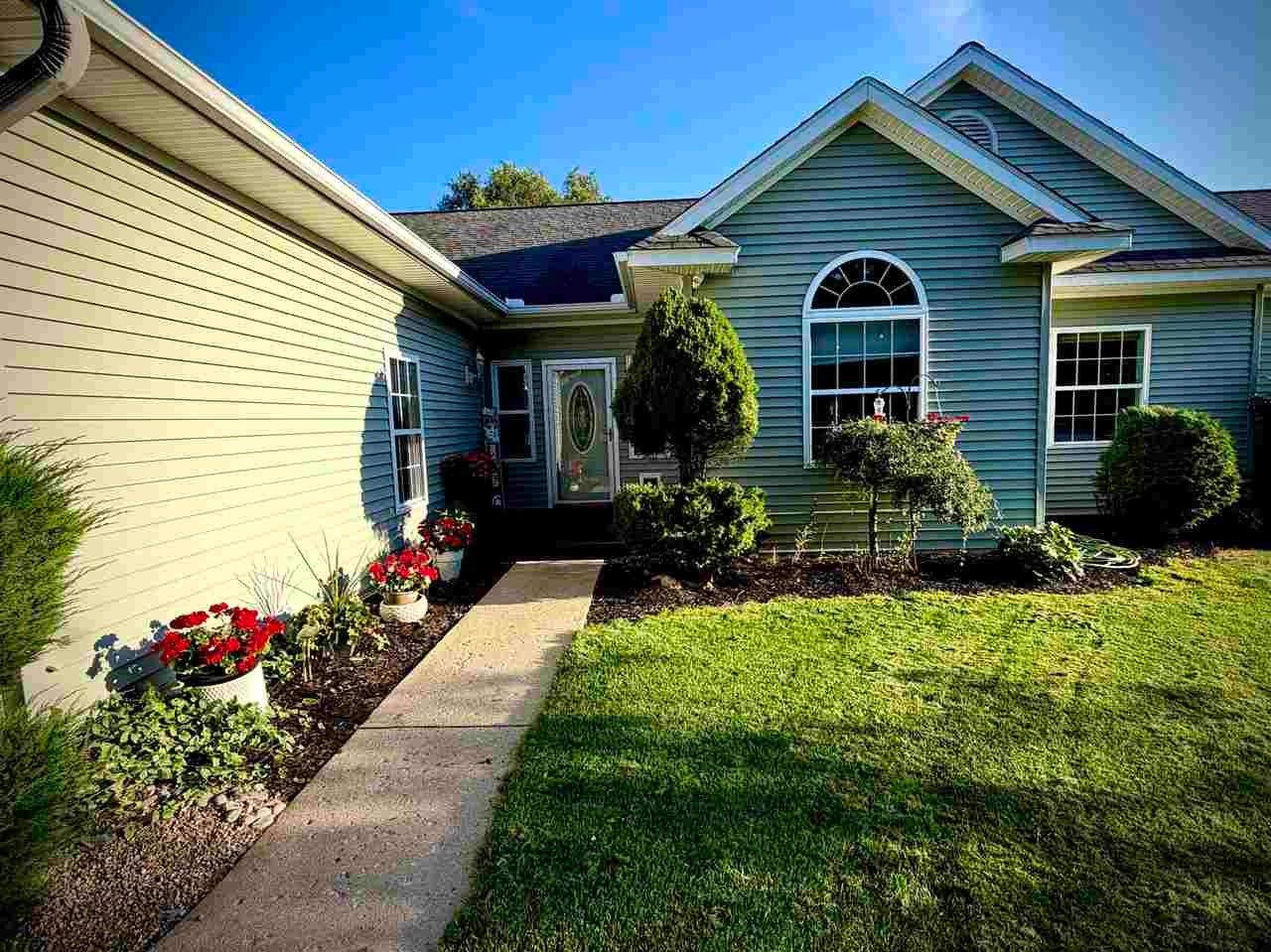 7443 Meadow Lane