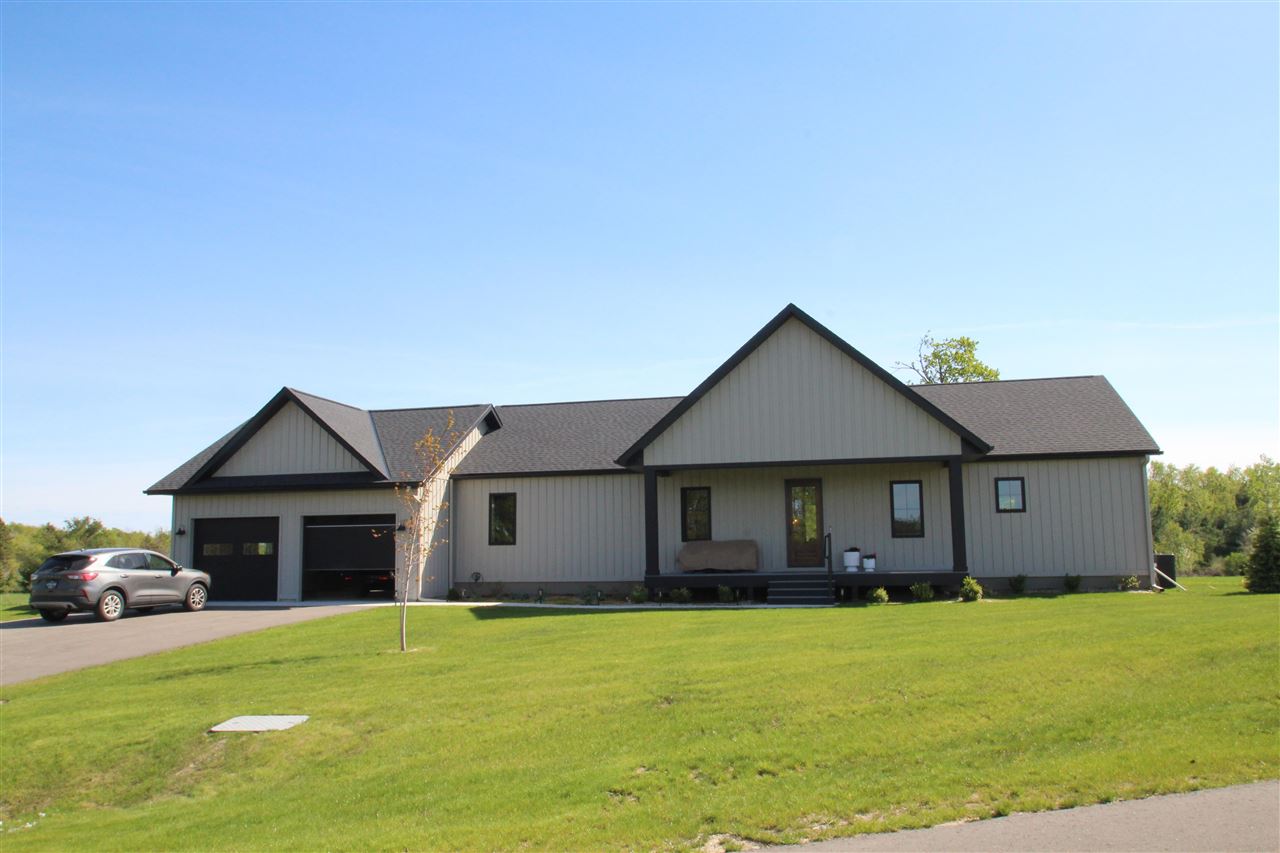 1926 Farm View Ln