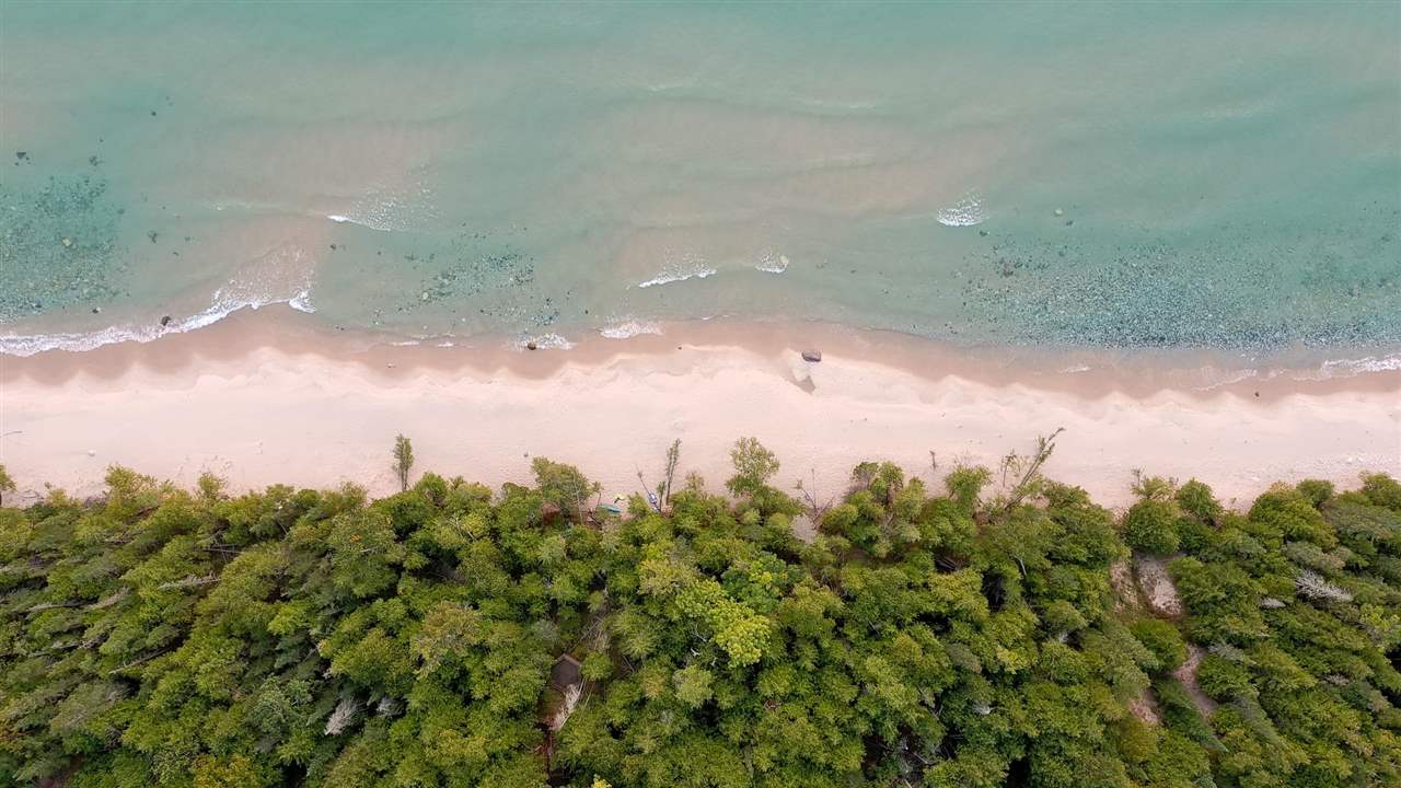 Harbor Springs, Michigan 49740, United States, ,Land,Active,43857