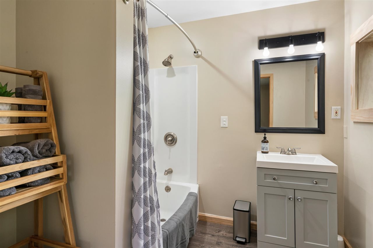 Williamsburg, Michigan 49690, United States, 3 Bedrooms Bedrooms, ,2 BathroomsBathrooms,Residential,Active,42692