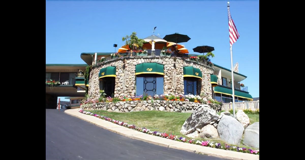 Charlevoix, Michigan 49720, United States, 1 Bedroom Bedrooms, ,1 BathroomBathrooms,Residential,Active,236975 Charlevoix, Michigan 49720, United States, 1 Bedroom Bedrooms, ,1 BathroomBathrooms,Residential,Active,236975