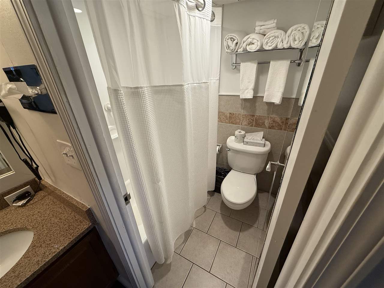 Charlevoix, Michigan 49720, United States, 1 Bedroom Bedrooms, ,1 BathroomBathrooms,Residential,Active,236975