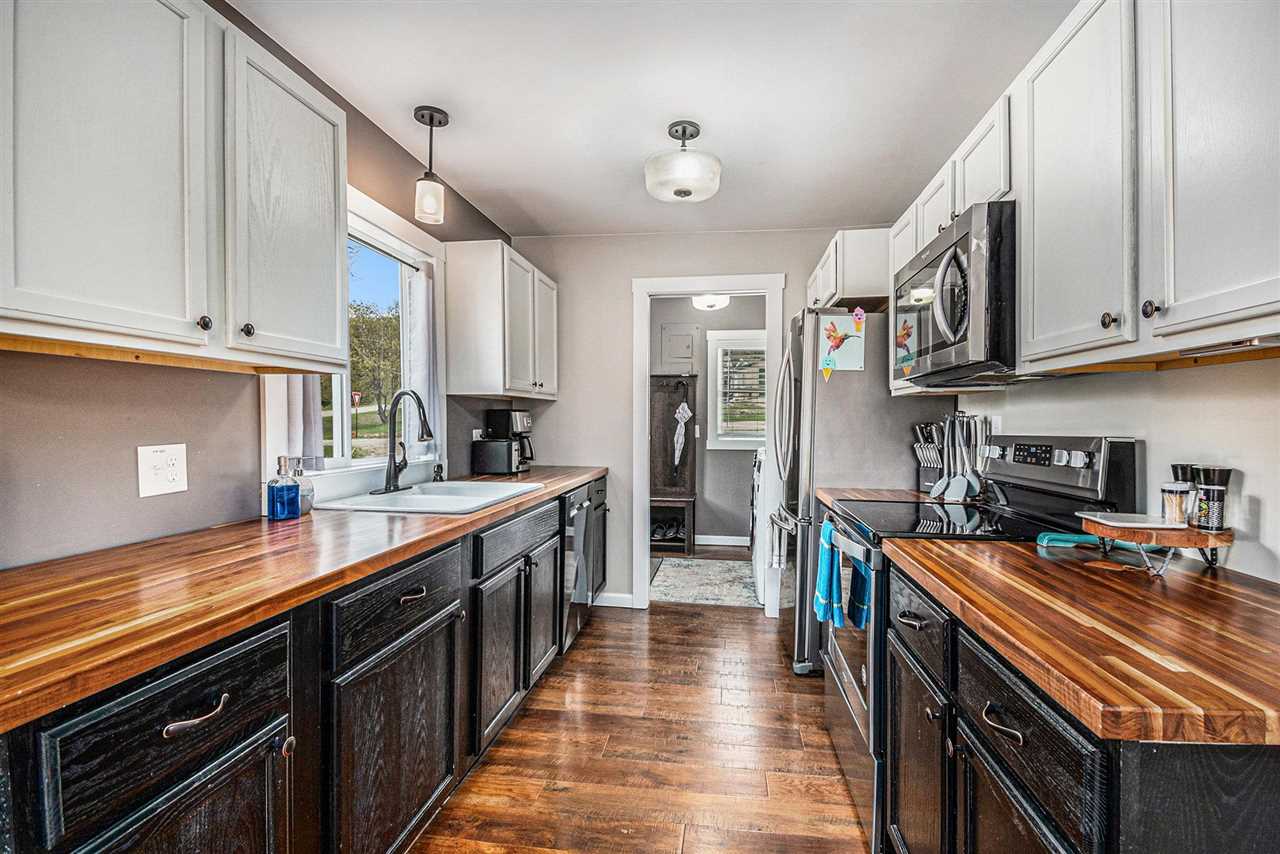 Boyne Falls, Michigan 49713, United States, 3 Bedrooms Bedrooms, ,2 BathroomsBathrooms,Residential,Active,129870