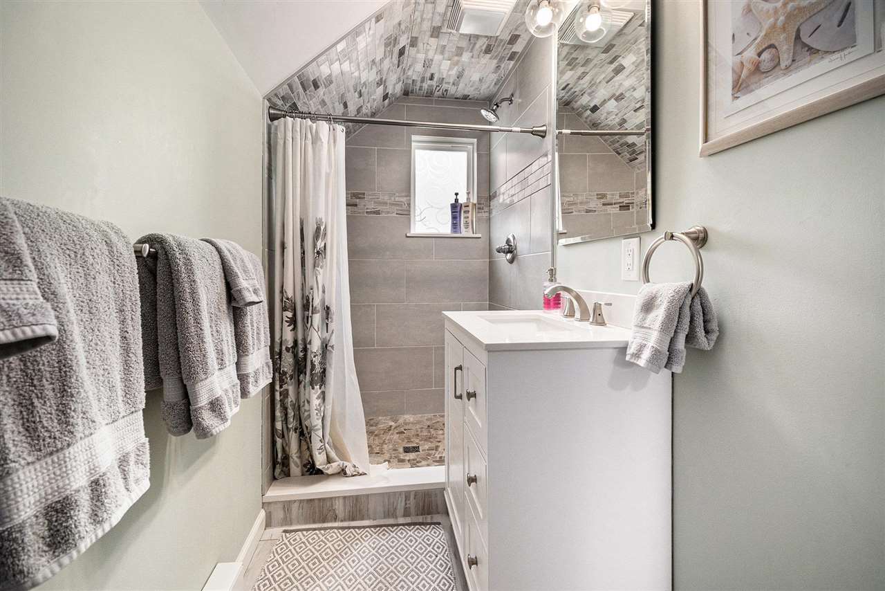 Boyne Falls, Michigan 49713, United States, 3 Bedrooms Bedrooms, ,2 BathroomsBathrooms,Residential,Active,129870