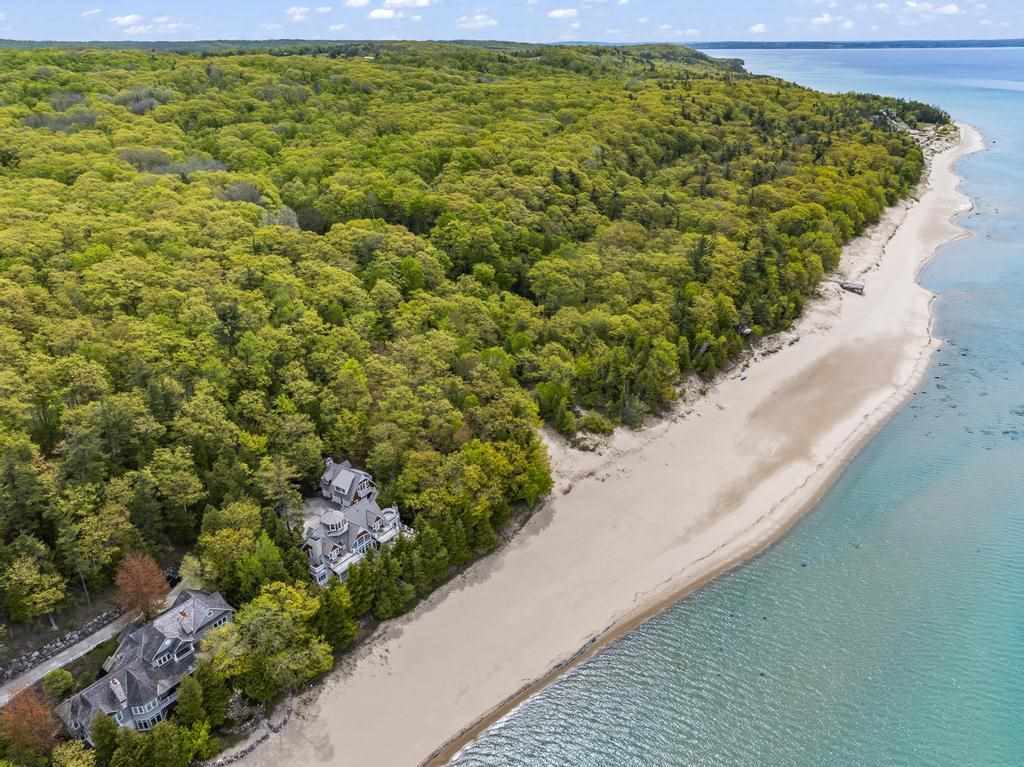 4260 S Lake Shore Drive