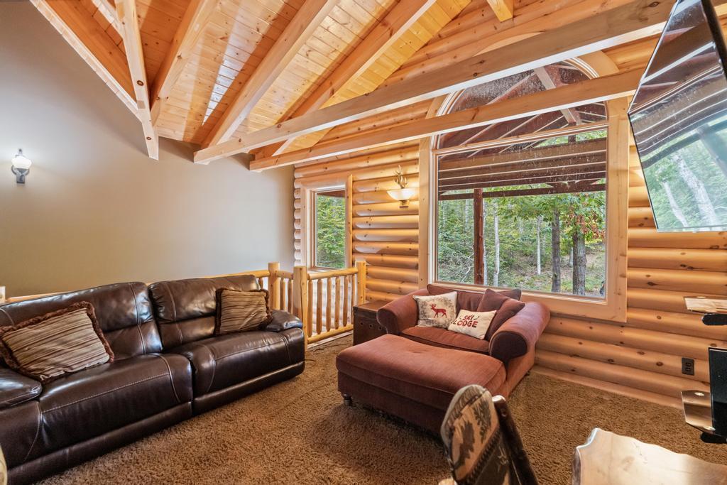 Boyne City, Michigan 49712, United States, 4 Bedrooms Bedrooms, ,4 BathroomsBathrooms,Residential,Active,209889