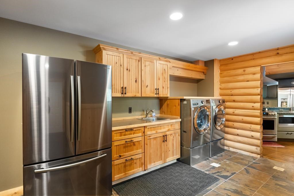 Boyne City, Michigan 49712, United States, 4 Bedrooms Bedrooms, ,4 BathroomsBathrooms,Residential,Active,209889