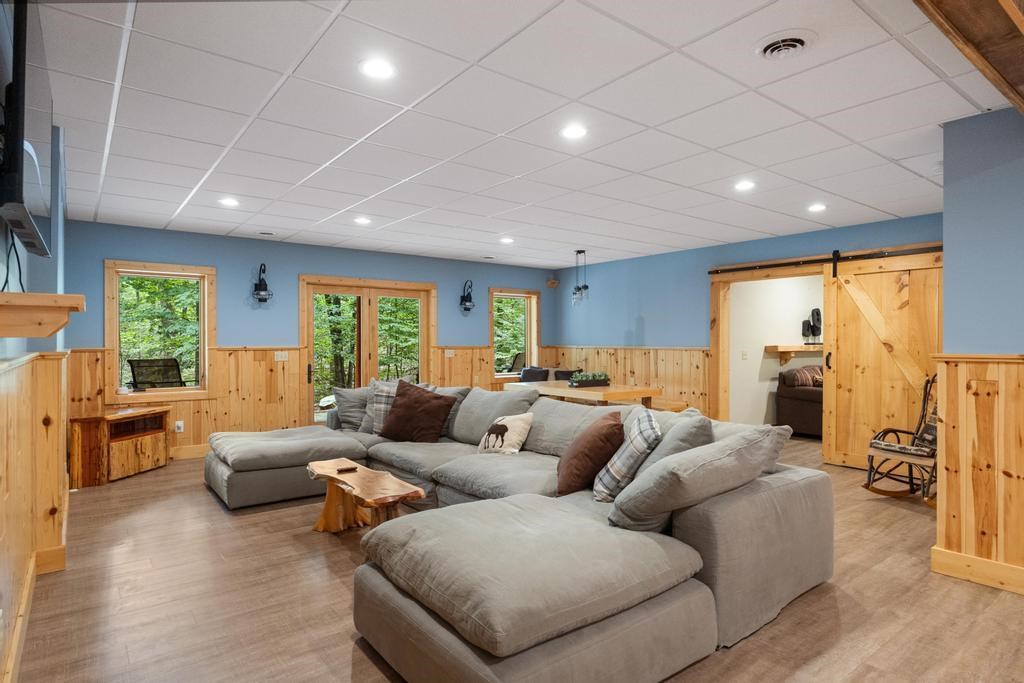 Boyne City, Michigan 49712, United States, 4 Bedrooms Bedrooms, ,4 BathroomsBathrooms,Residential,Active,209889